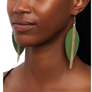 Rhinestone Chain Leaf Drop Earrings - Green